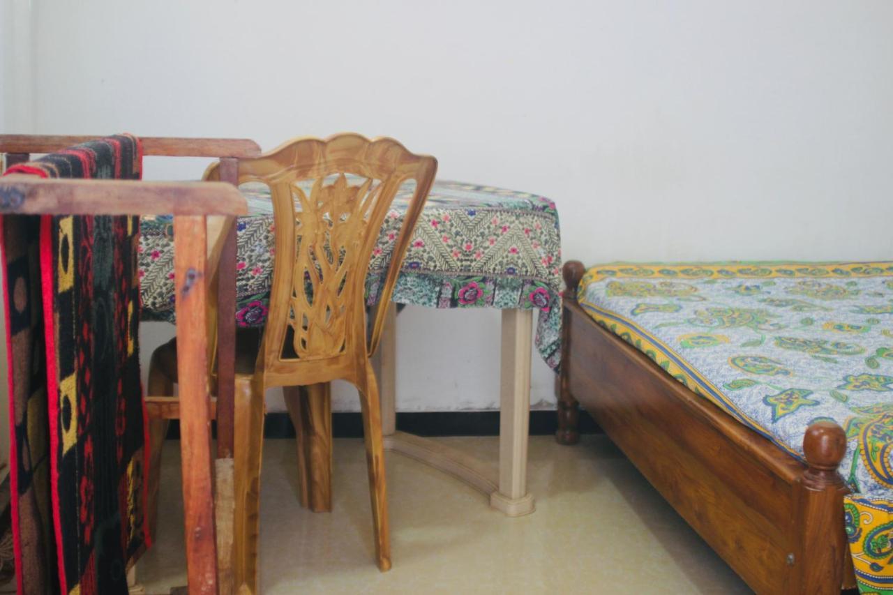 Hotel Sunshine Guest à Matara Extérieur photo