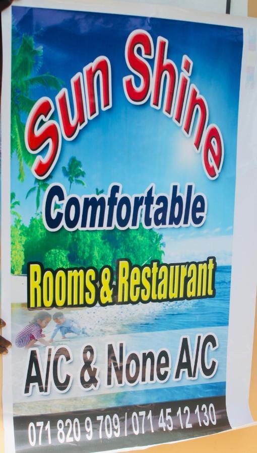 Hotel Sunshine Guest à Matara Extérieur photo