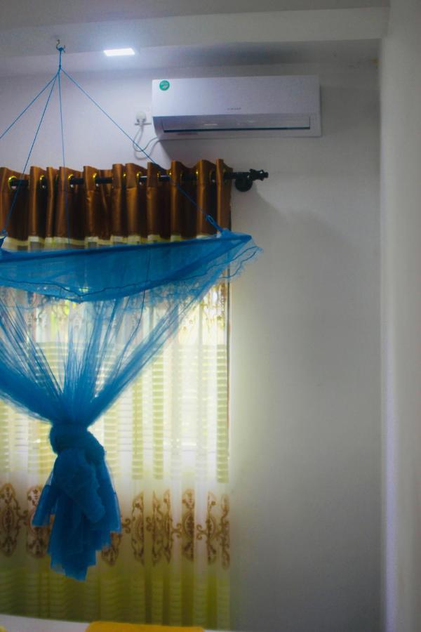 Hotel Sunshine Guest à Matara Extérieur photo